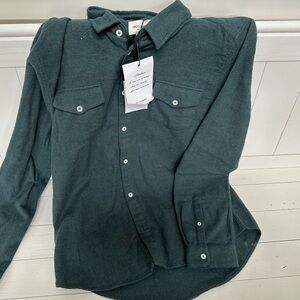 Men’s Octobe Button Up - Size L - w/ tags